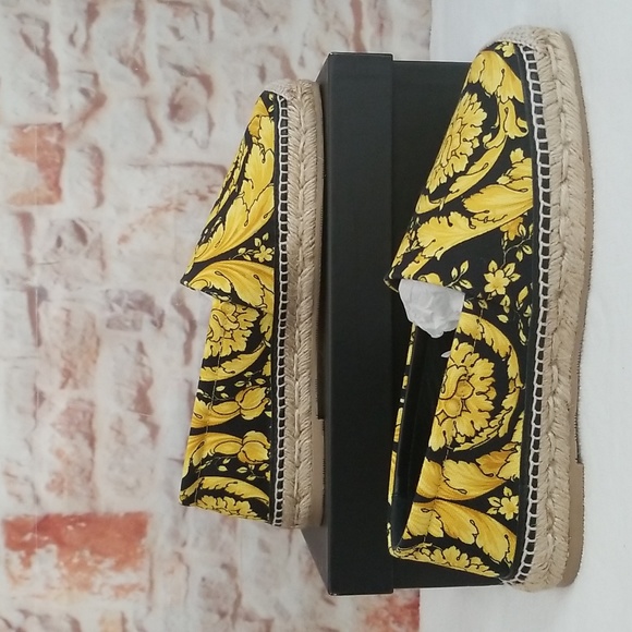 New Versace Barocco-Print Canvas Espadrilles - Picture 3 of 10